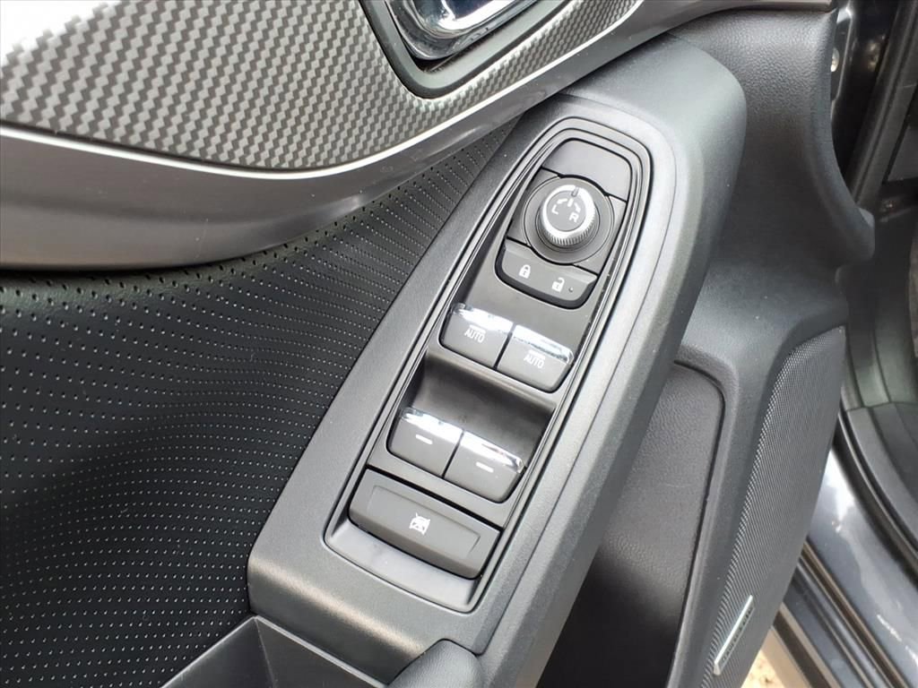 Used 2023 Subaru Crosstrek 2.5i Limited image 14