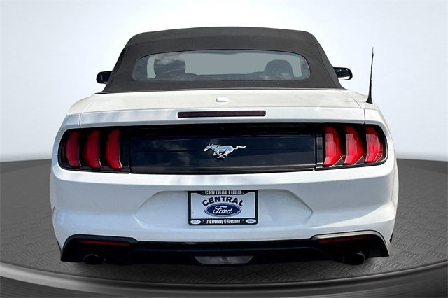 Certified 2022 Ford Mustang Convertible image 2