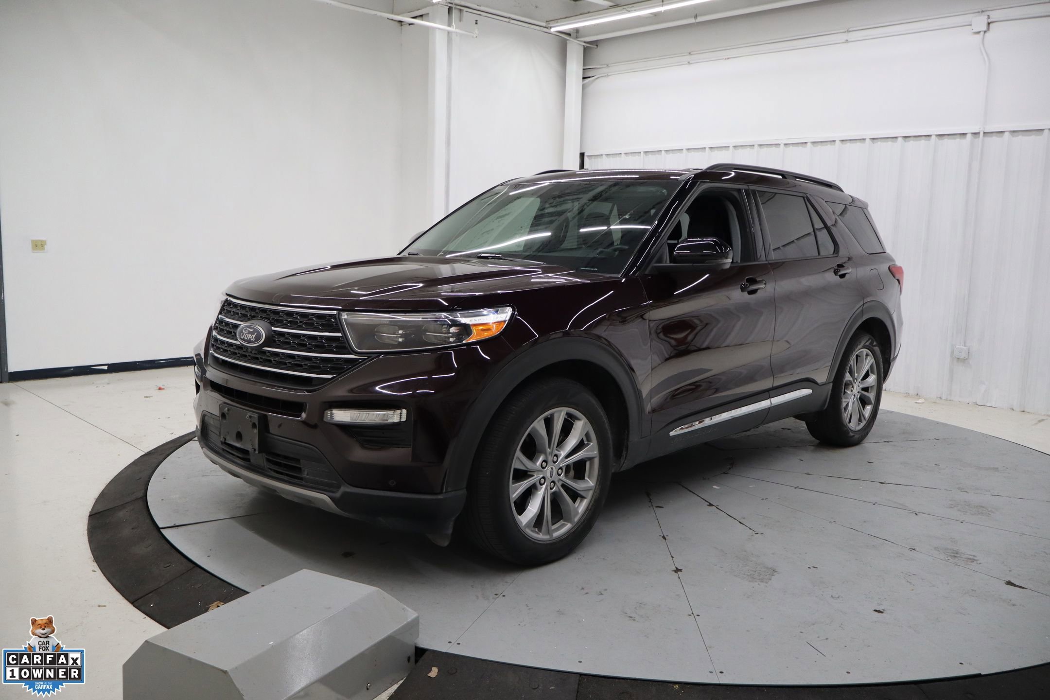 Certified 2022 Ford Explorer XLT w/ Equipment Group 202A image 10