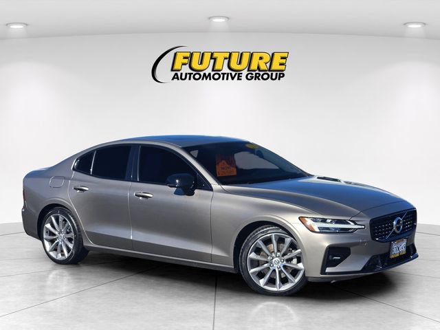 Used 2021 Volvo S60 T5 Momentum w/ Premium Package AWD/4WD image 1