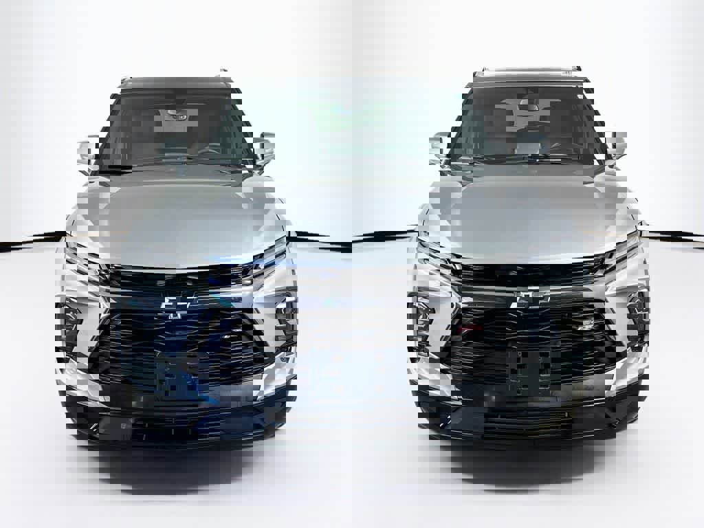 Used 2025 Chevrolet Blazer RS image 8