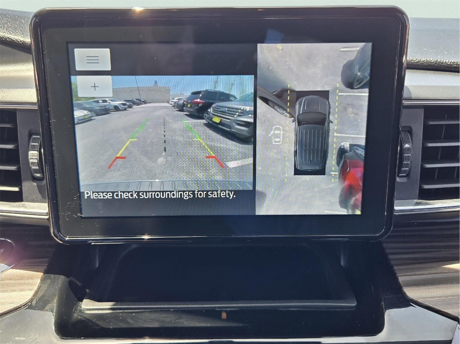 Certified 2022 Ford Explorer Limited w/ Equipment Group 301A RWD image 14