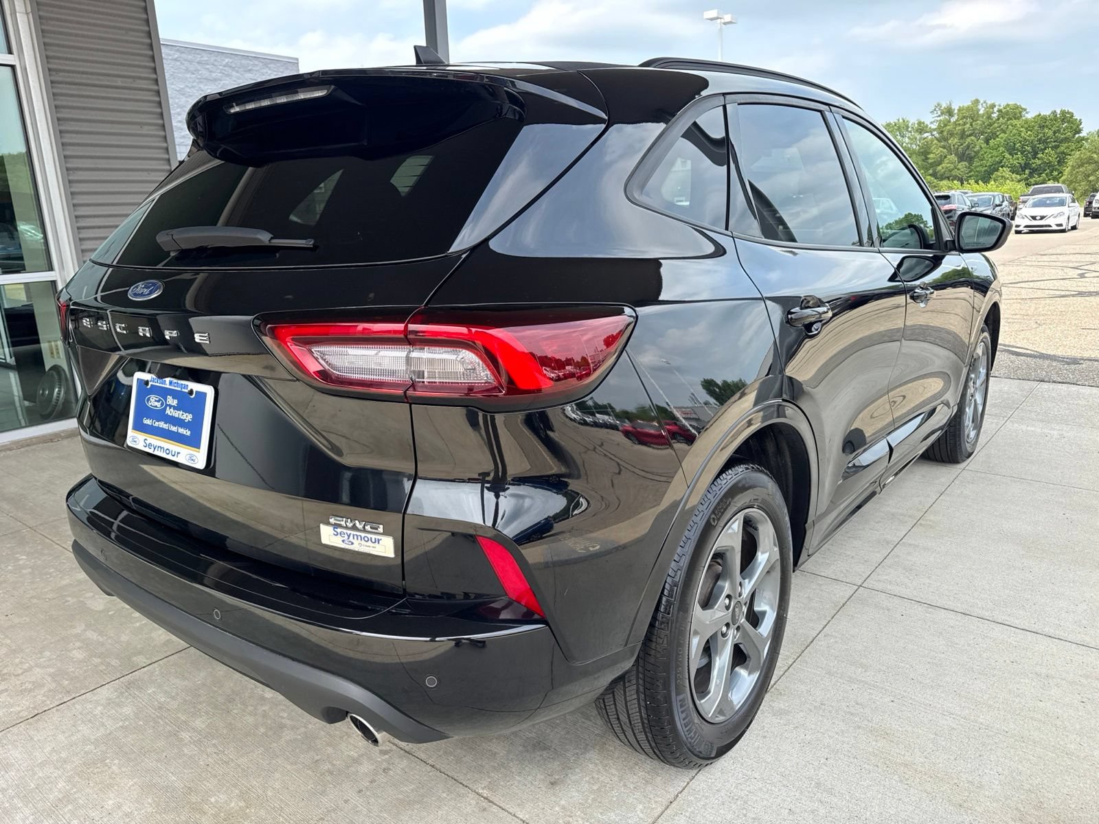 Certified 2024 Ford Escape ST-Line w/ Tech Pack #1 AWD/4WD image 8