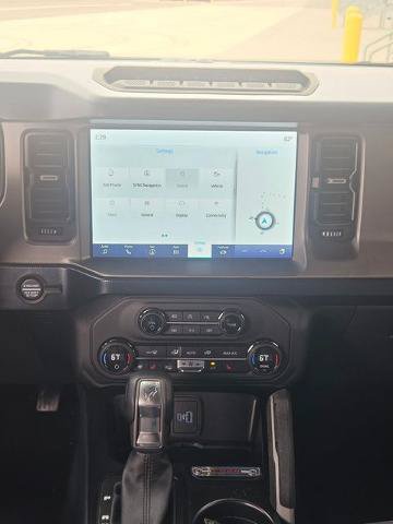 Certified 2021 Ford Bronco First Edition AWD/4WD image 11
