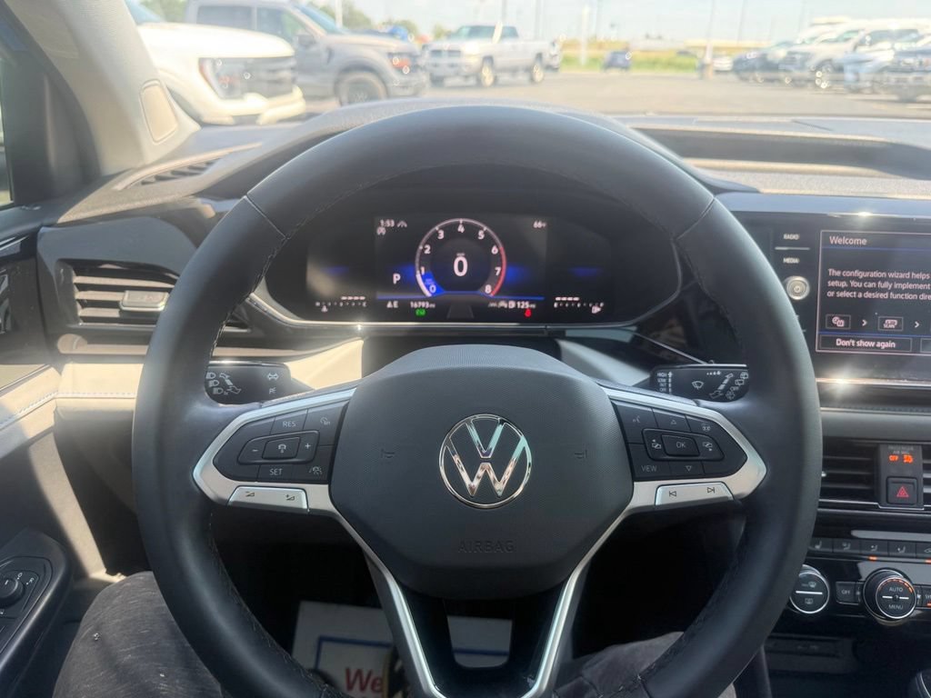 Used 2024 Volkswagen Taos SE AWD/4WD image 28