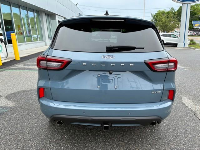 Certified 2023 Ford Escape ST-Line Select w/ Tech Pack #2 AWD/4WD image 4