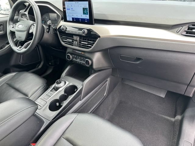 Certified 2022 Ford Escape SEL AWD/4WD image 11