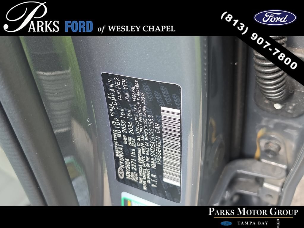 Used 2025 Hyundai Elantra SEL FWD image 31