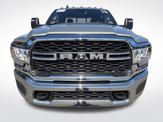 Used 2024 RAM 3500 Tradesman w/ Chrome Appearance Group image 8