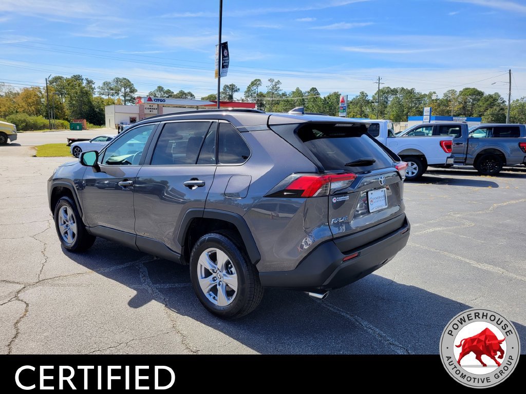 Used 2025 Toyota RAV4 XLE FWD image 4
