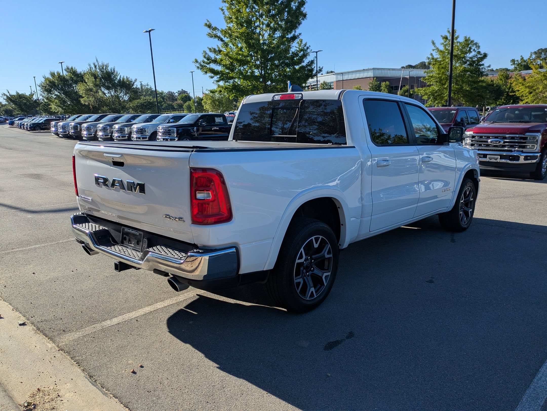 Used 2025 RAM 1500 Laramie AWD/4WD image 4