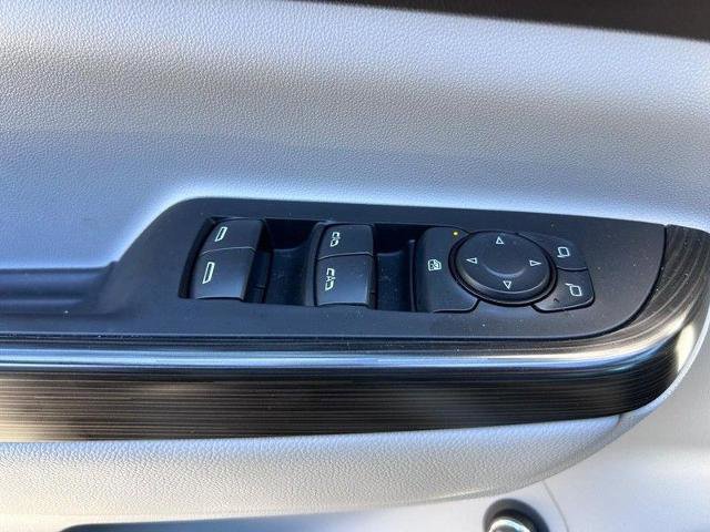 Used 2023 GMC Acadia SLT w/ LPO, Floor Liner Package image 22