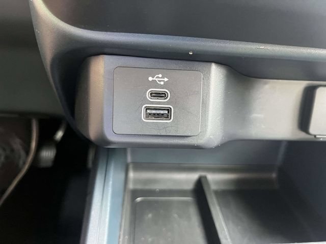 Certified 2025 Ford Maverick XL FWD image 28