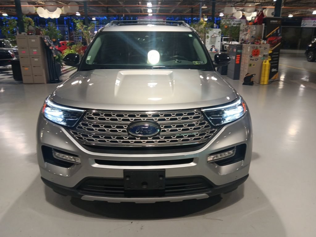 Certified 2020 Ford Explorer Limited AWD/4WD image 9