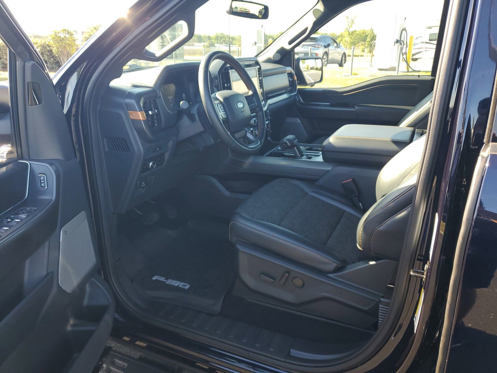 Certified 2025 Ford F150 Tremor w/ Tow/Haul Package AWD/4WD image 15