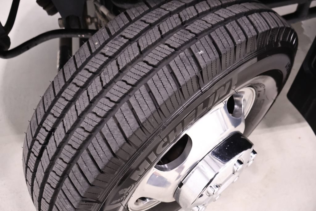 Certified 2022 Ford F350 Platinum AWD/4WD image 49