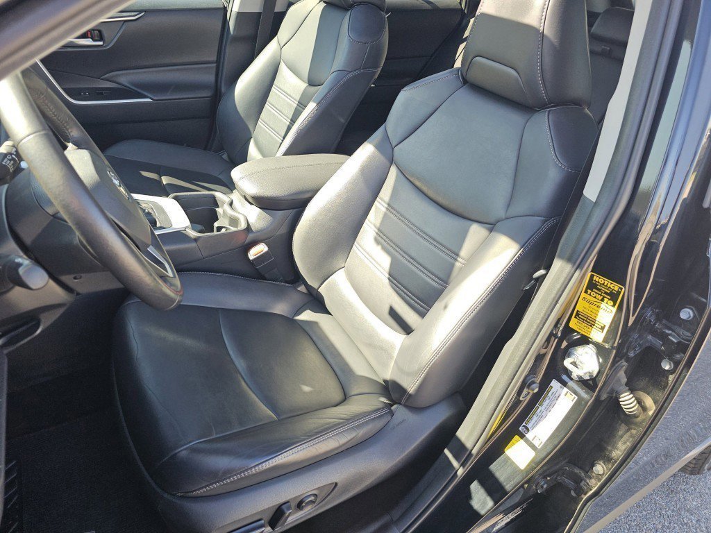 Used 2019 Toyota RAV4 XLE Premium w/ Advanced Technology Package image 12