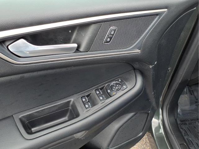 Certified 2022 Ford Edge SEL AWD/4WD image 21