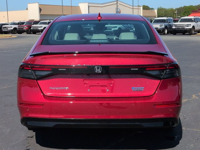 Used 2024 Honda Accord Touring image 5