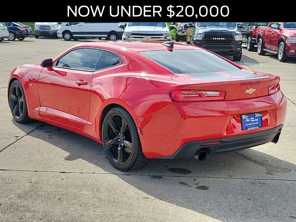 Used 2017 Chevrolet Camaro LT RWD image 3