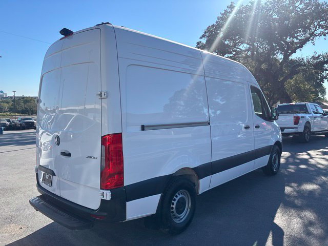 Used 2024 Mercedes-Benz Sprinter 2500 image 8