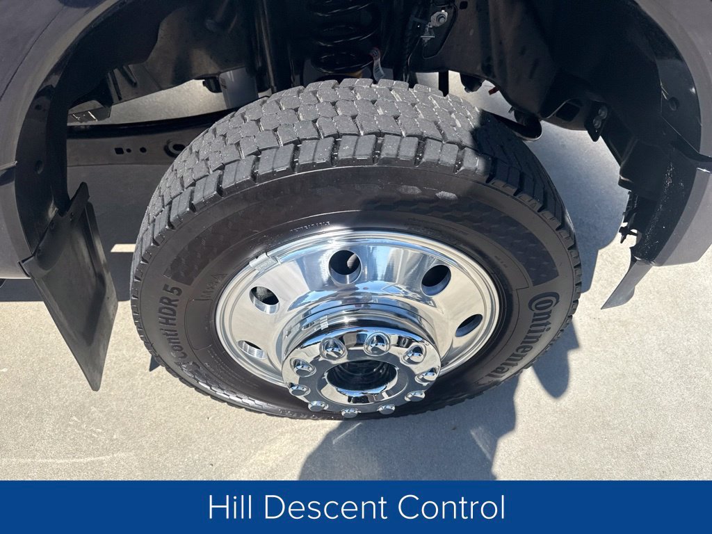 Certified 2025 Ford F450 XLT w/ FX4 Off-Road Package AWD/4WD image 10