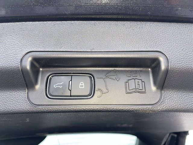 Certified 2023 Ford Explorer XLT w/ Equipment Group 202A image 23