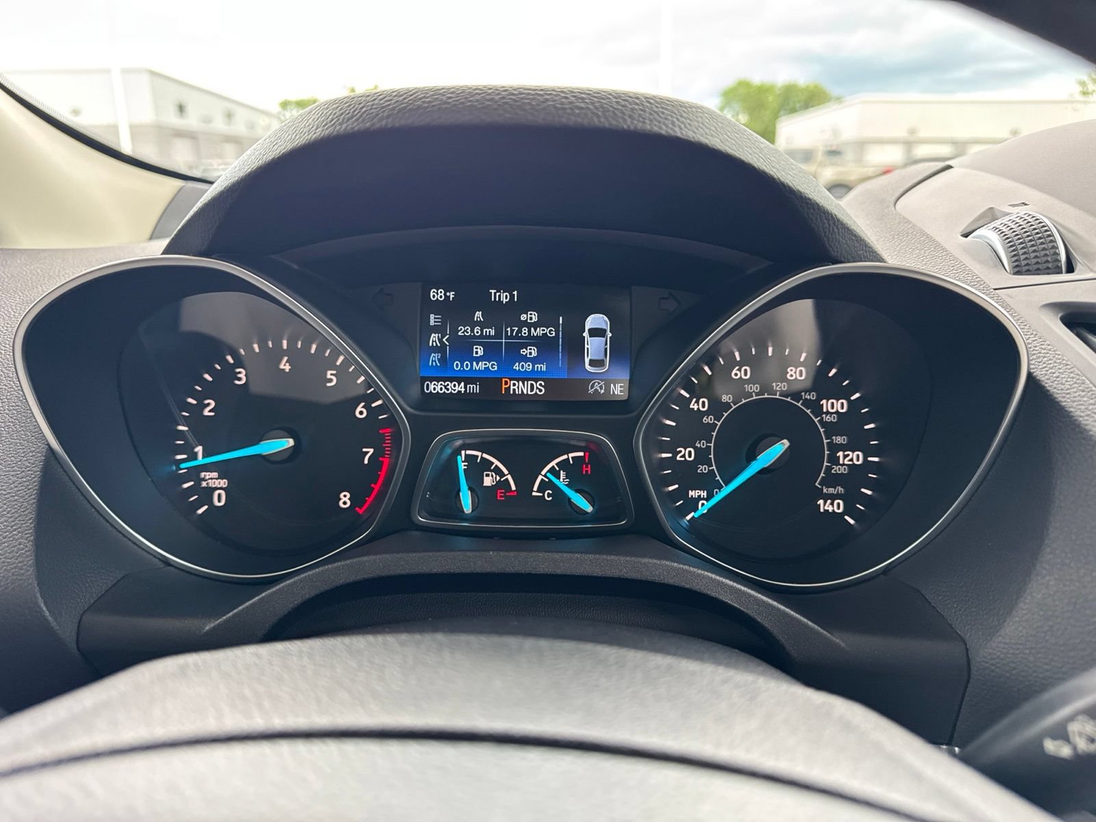 Certified 2018 Ford Escape SE w/ SE Sync 3 Package AWD/4WD image 32