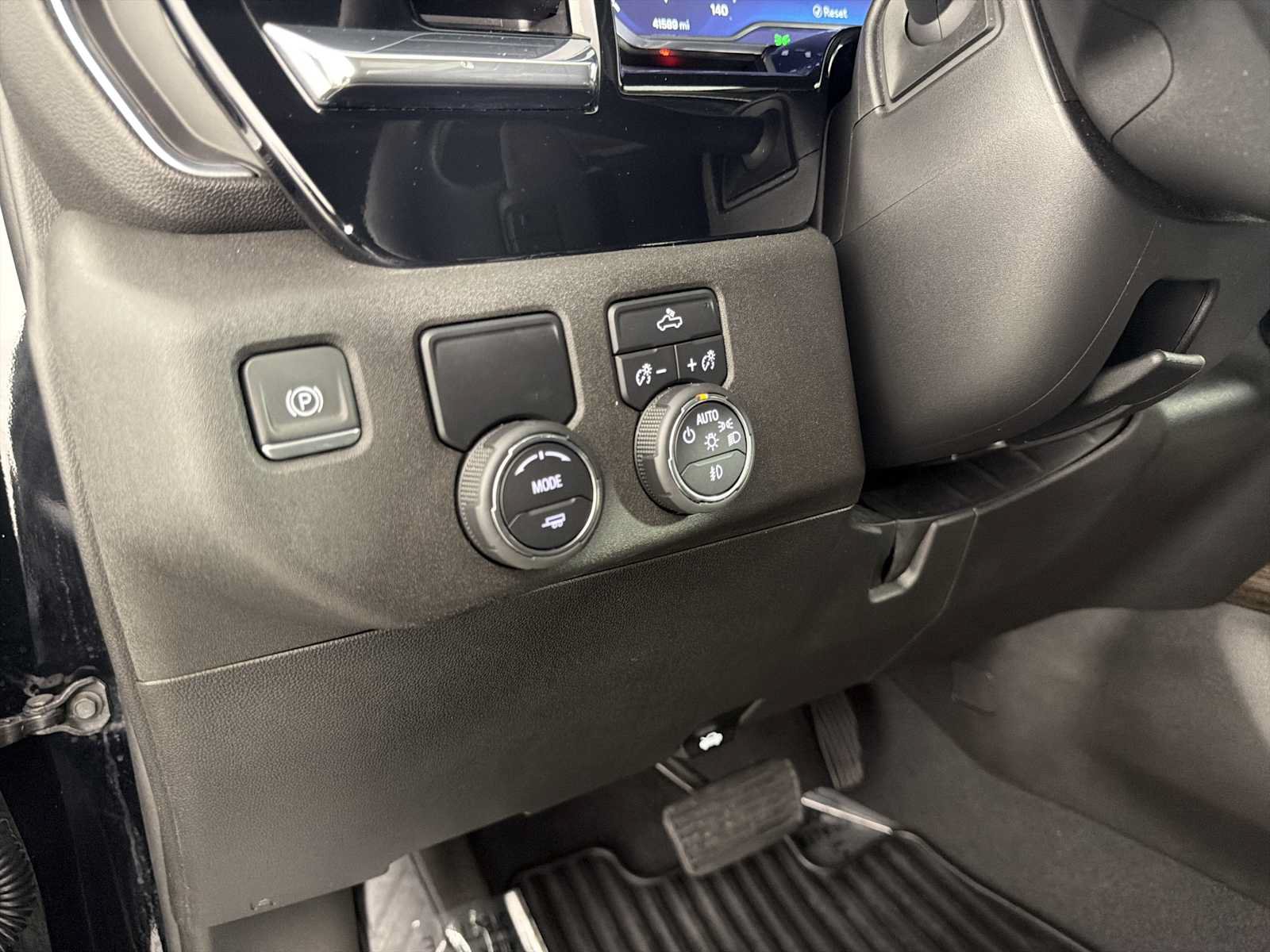 Used 2023 Chevrolet Silverado 1500 RST RWD image 33