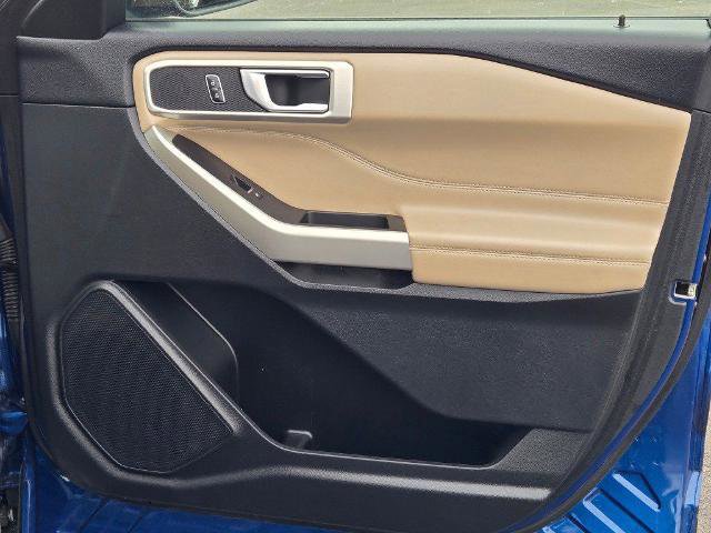 Certified 2023 Ford Explorer XLT w/ Equipment Group 202A image 6