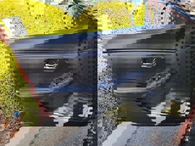 Used 2024 Nissan Sentra SV image 27