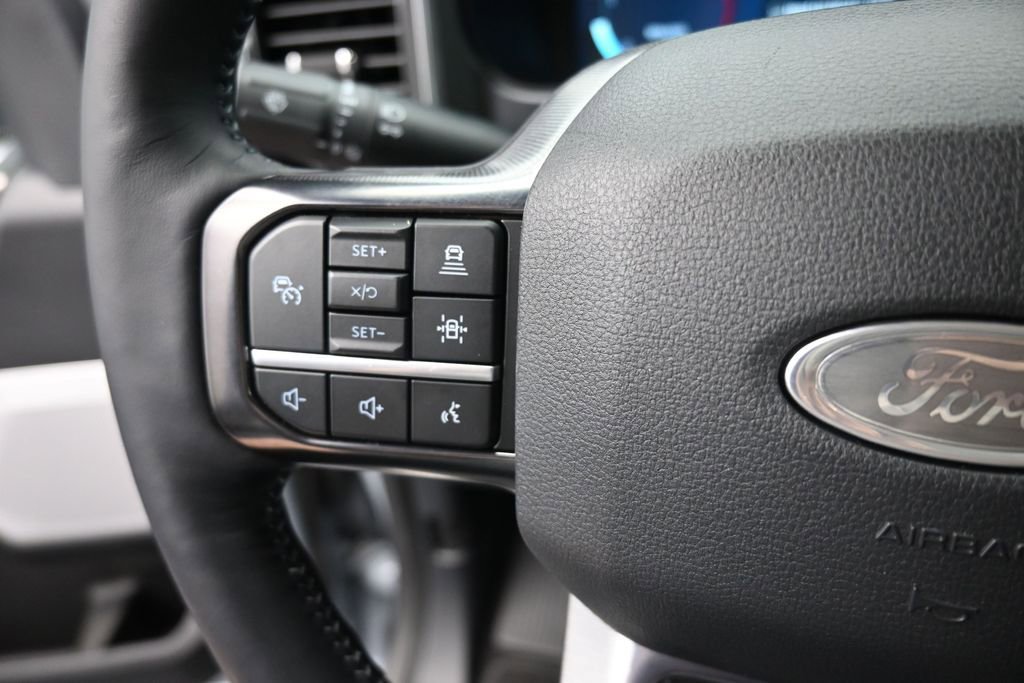 Certified 2026 Ford F250 Platinum AWD/4WD image 32