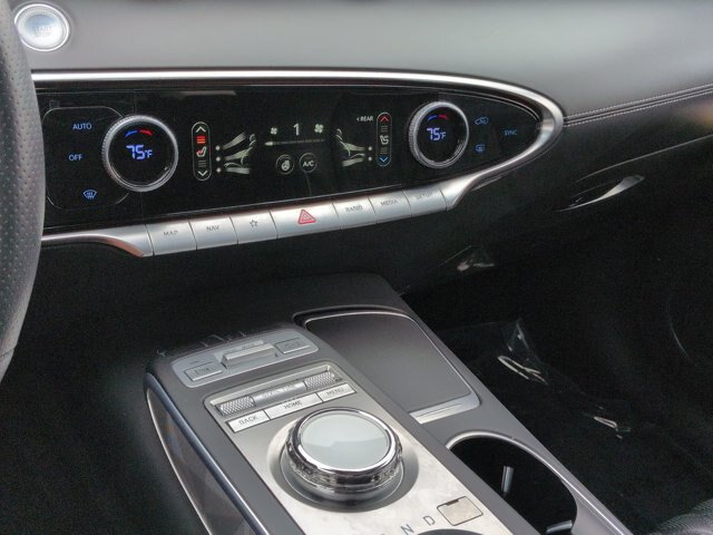 Used 2022 Genesis GV70 3.5T Sport w/ Sport Advanced Package AWD/4WD image 26