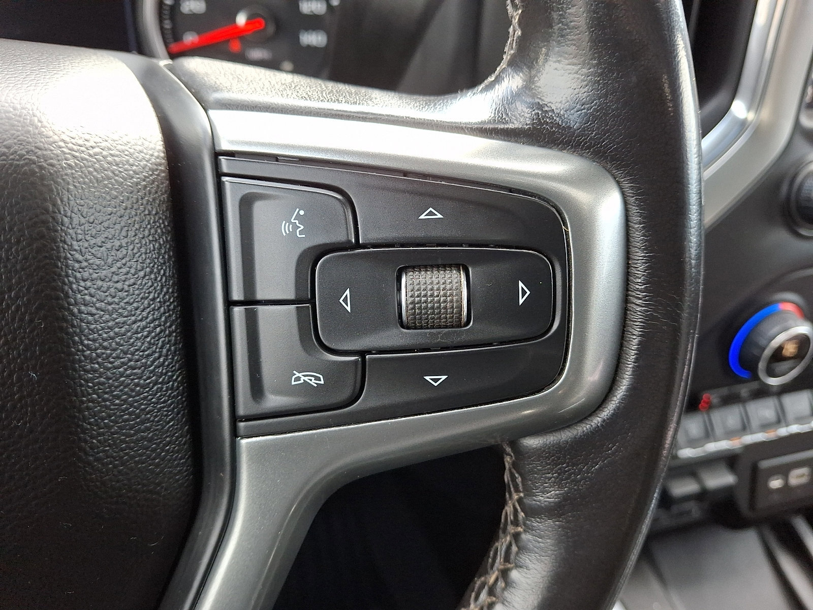 Used 2022 Chevrolet Silverado 3500 LTZ w/ LTZ Plus Package image 30