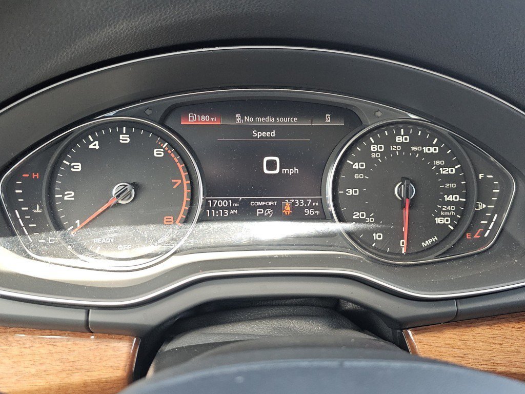 Used 2023 Audi Q5 2.0T Premium w/ Convenience Package AWD/4WD image 31