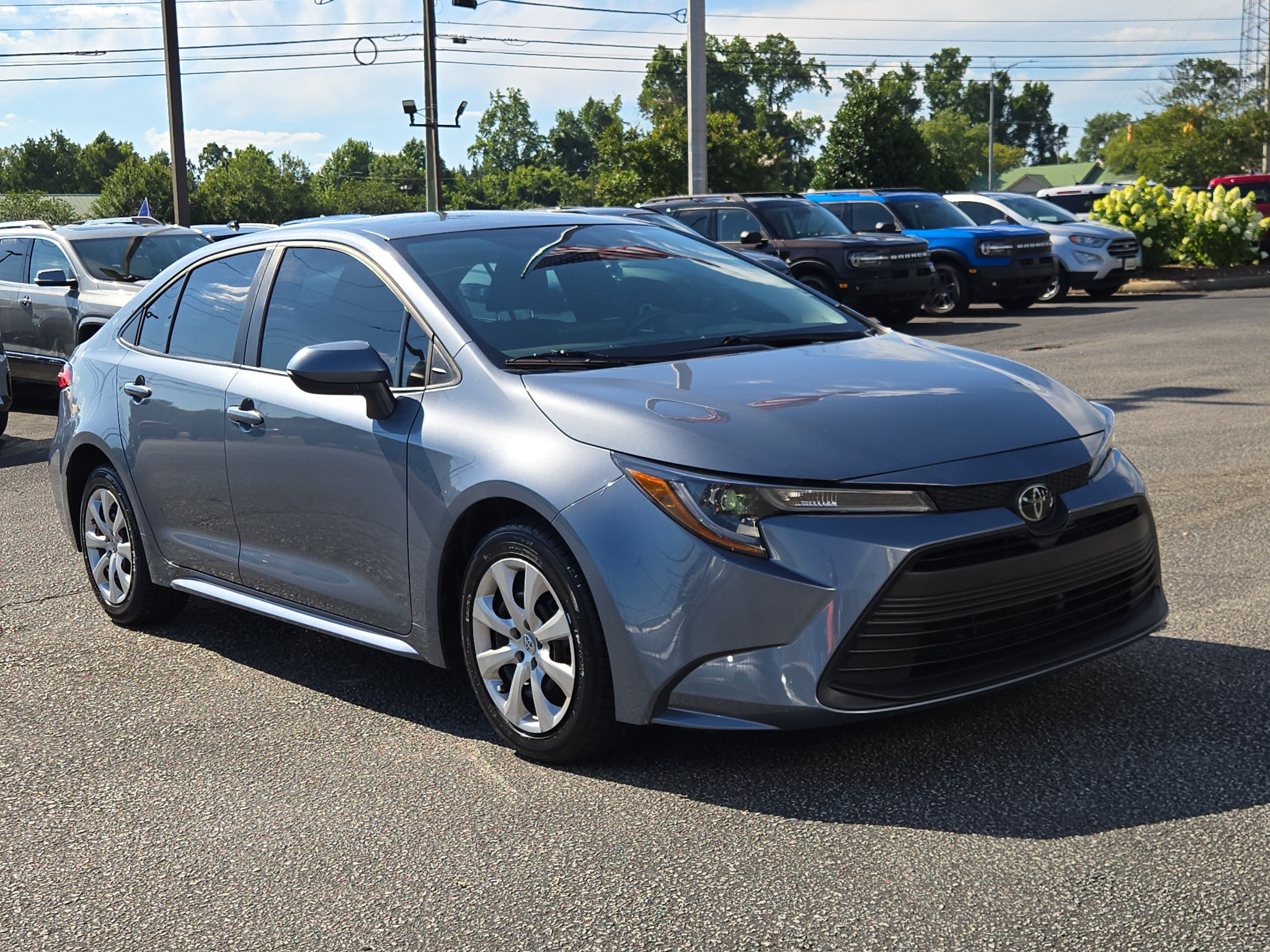 Used 2024 Toyota Corolla LE FWD image 4