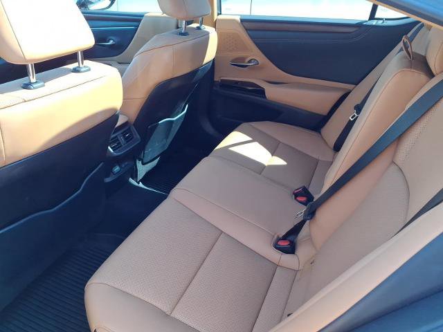Used 2023 Lexus ES 350 w/ Premium Package image 17