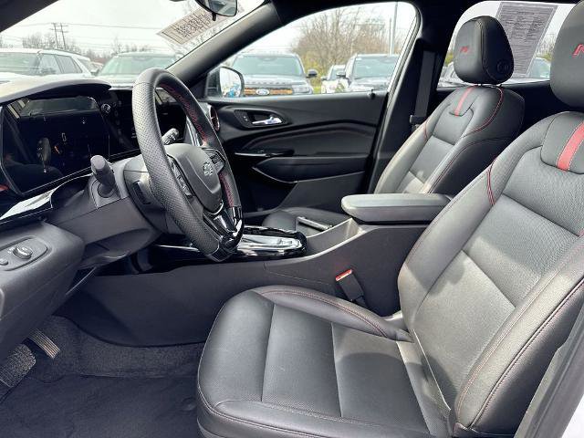 Used 2025 Chevrolet Trax RS w/ Sunroof Package image 20