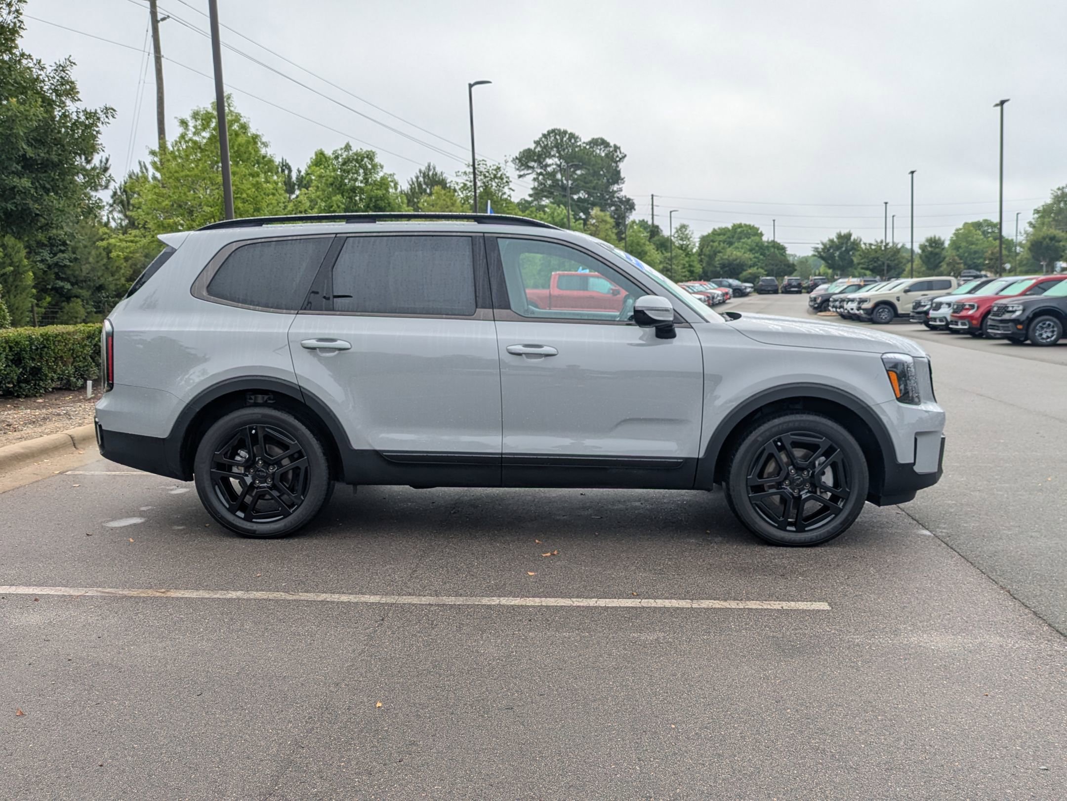 Used 2025 Kia Telluride SX Prestige X-Line AWD/4WD image 3