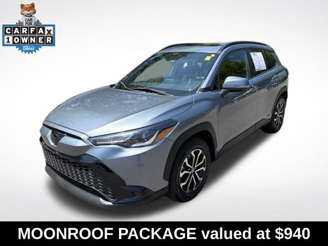 Used 2023 Toyota Corolla Cross AWD Hybrid w/ Moonroof Package image 3