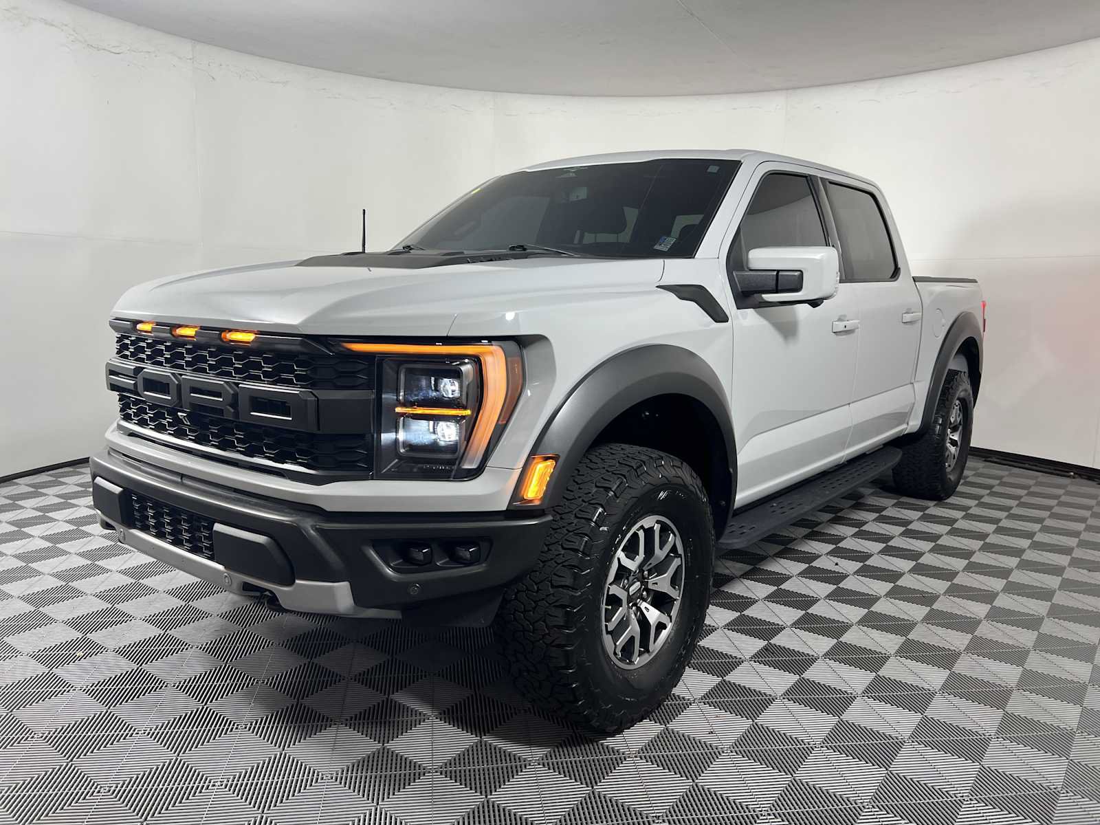 Certified 2023 Ford F150 Raptor AWD/4WD image 3