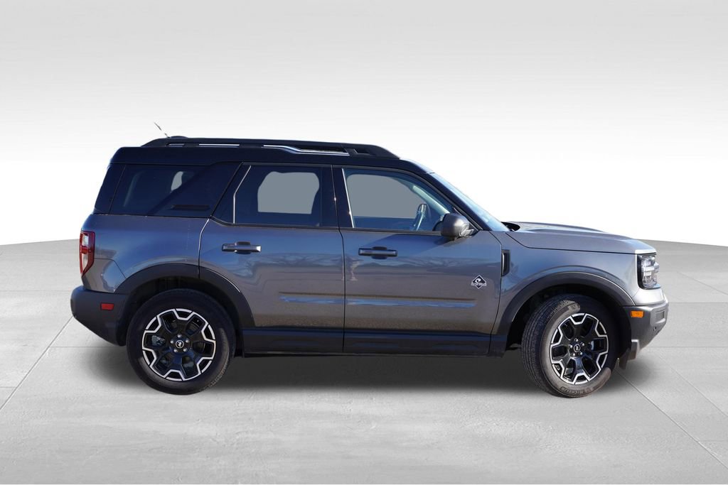 Certified 2025 Ford Bronco Sport Outer Banks w/ Outer Banks Tech Package+ AWD/4WD image 3