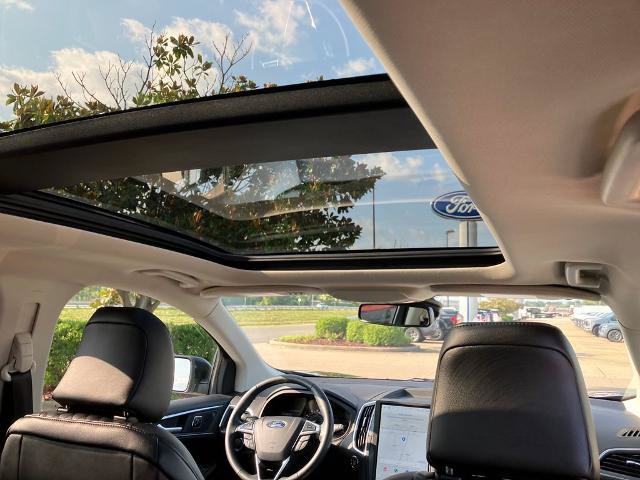 Certified 2024 Ford Edge Titanium AWD/4WD image 21