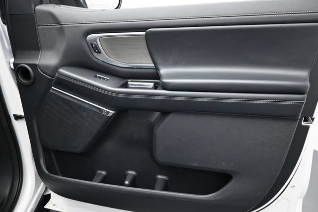 Certified 2025 Ford Expedition Platinum AWD/4WD image 34
