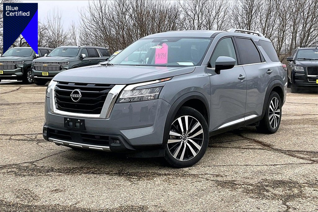 Used 2023 Nissan Pathfinder Platinum image 1