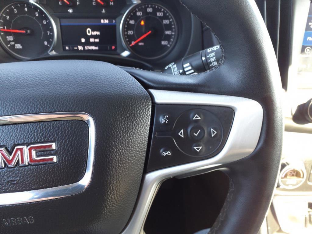 Used 2023 GMC Terrain SLT image 16