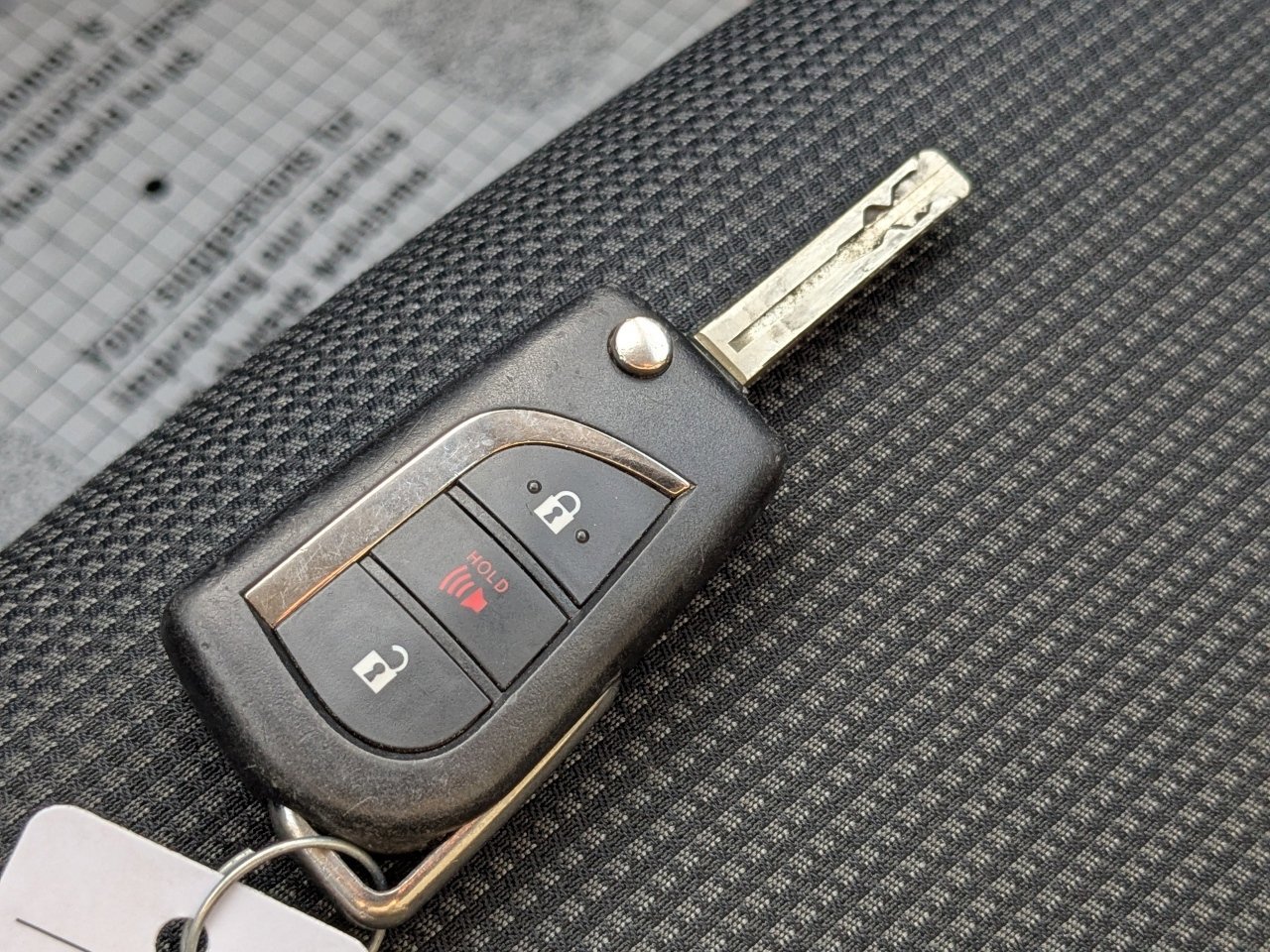 Used 2021 Toyota RAV4 LE image 28