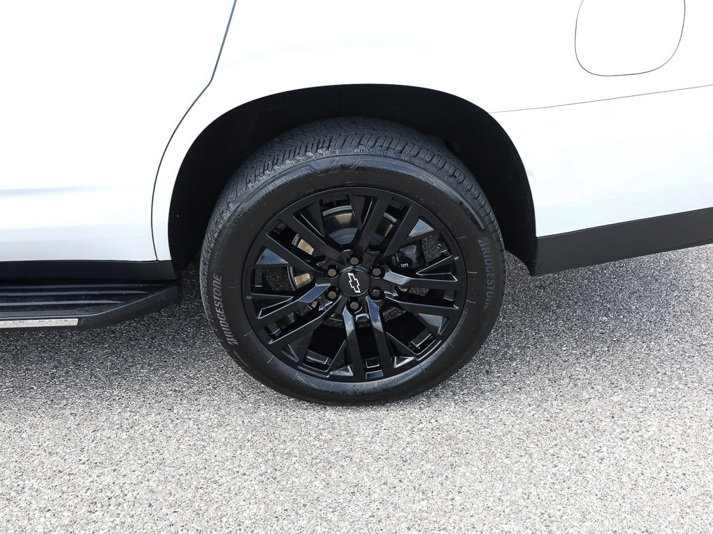 Used 2025 Chevrolet Tahoe Premier AWD/4WD image 4