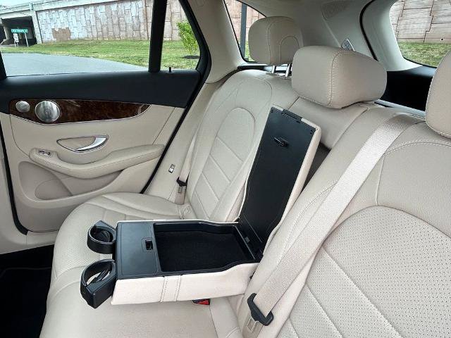 Used 2017 Mercedes-Benz GLC 300 4MATIC image 28