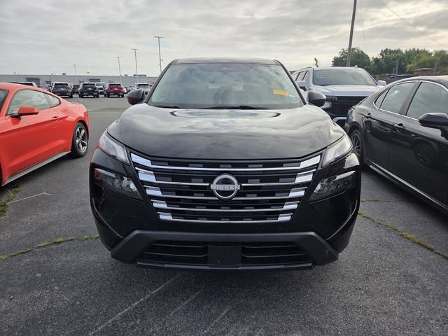 Used 2024 Nissan Rogue S FWD video 2